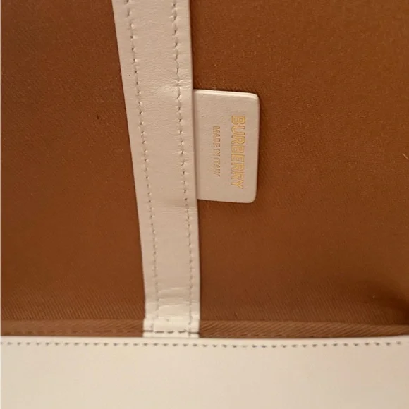 NEW AUTHENTIC BURBERRY SMALL LONDON TOTE - Picture 11 of 16